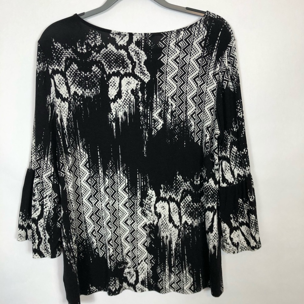 Ellen Tracy bell sleeved viscose top - Picture 2 of 4